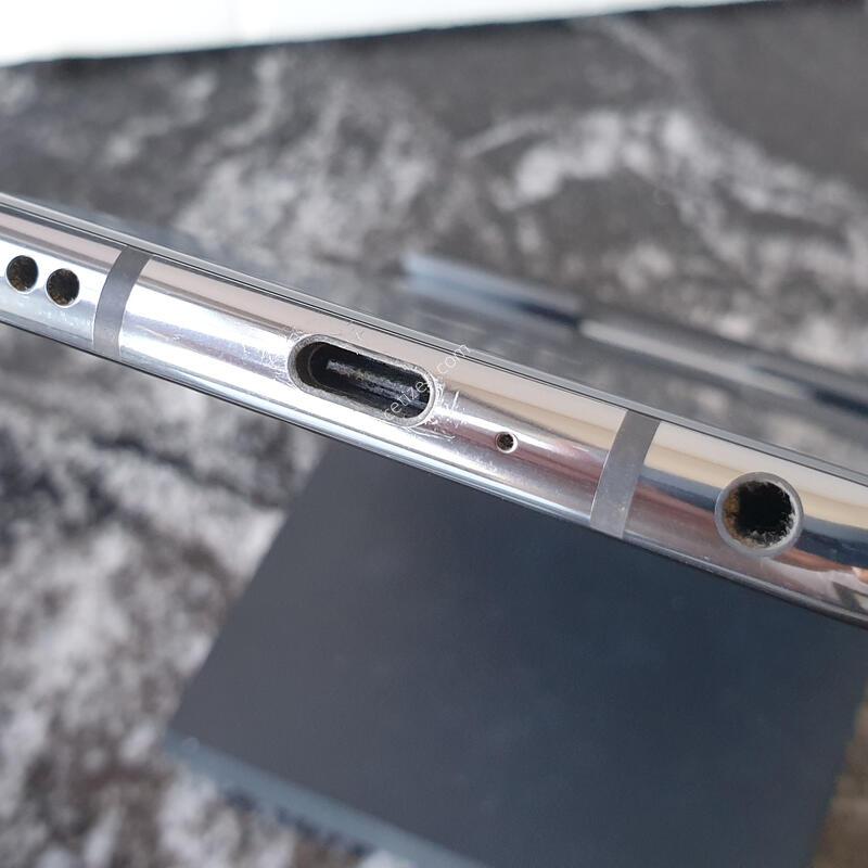 LG V40 (V409N) �׷��� 128�Ⱑ (0242223)
