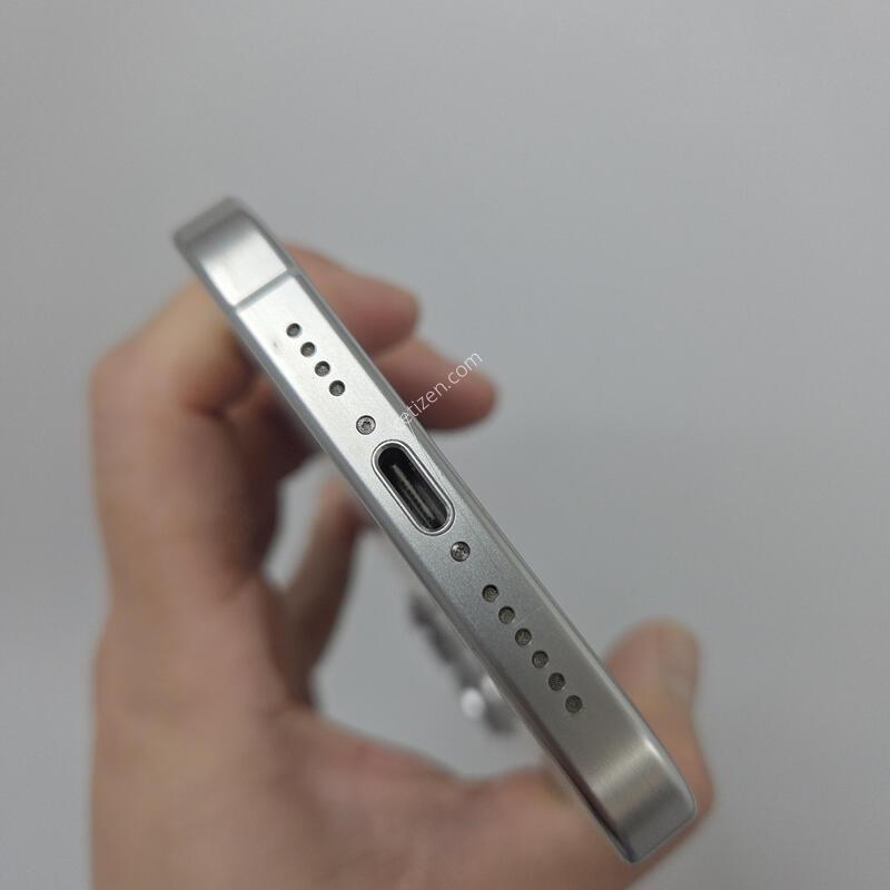 ������ 15���θƽ� 256GB ȭ��Ʈ