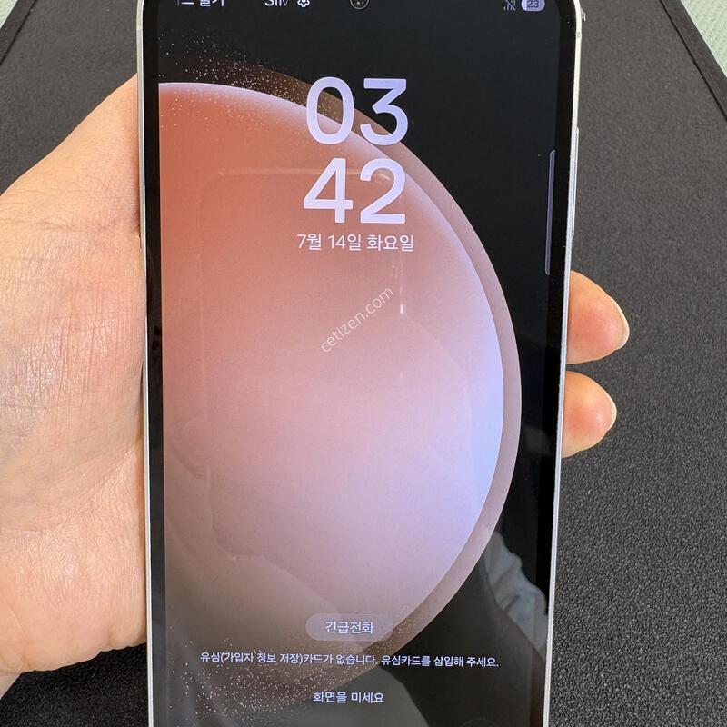 ������ S23 FE  256G(ȭ��Ʈ)��SS�� �Ǹ��մϴ�.