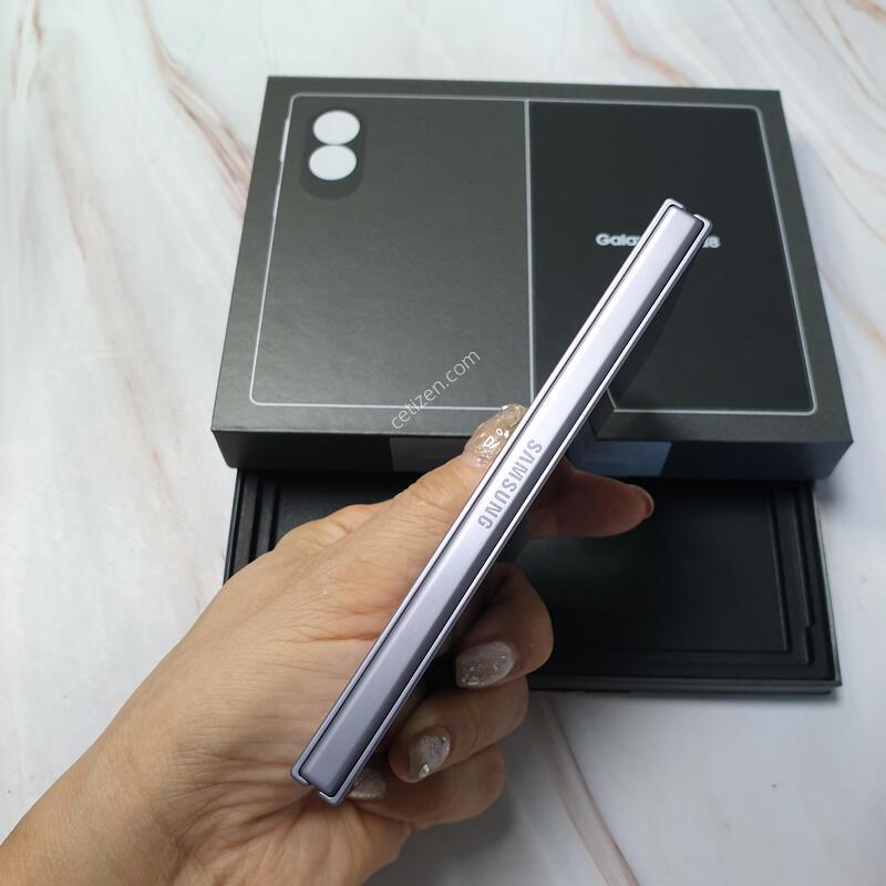 KT ������ Z����8 ���̵� �󺥴� 512G �̻�� S�� Ǯ�ڽ� �Ǹ�