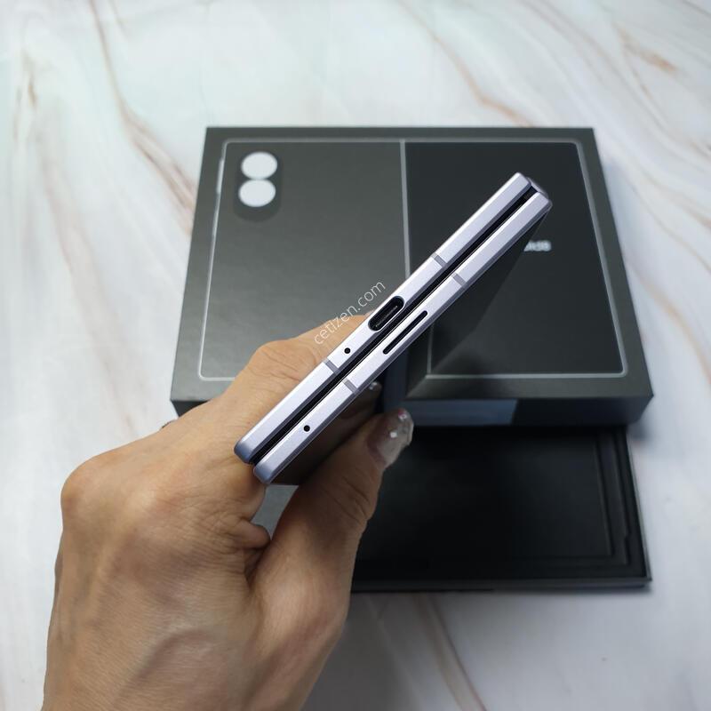 KT ������ Z����8 ���̵� �󺥴� 512G �̻�� S�� Ǯ�ڽ� �Ǹ�