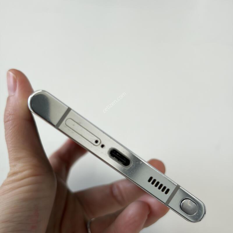 ������ S22��Ʈ�� 512g ȭ��Ʈ���� �˴ϴ�