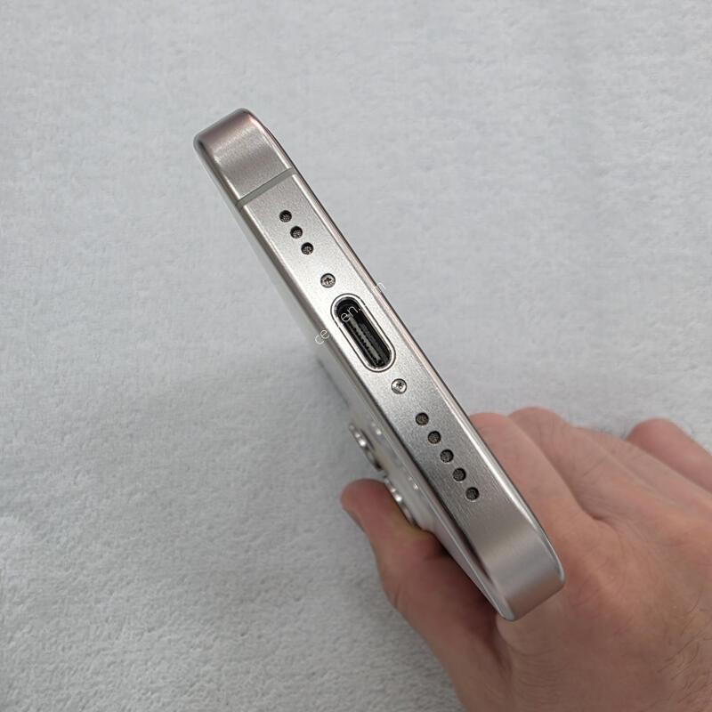 ������15���� �ǹ�   256GB SSS�� ��뷮���Ǿ�����(������) ������ ���⽺