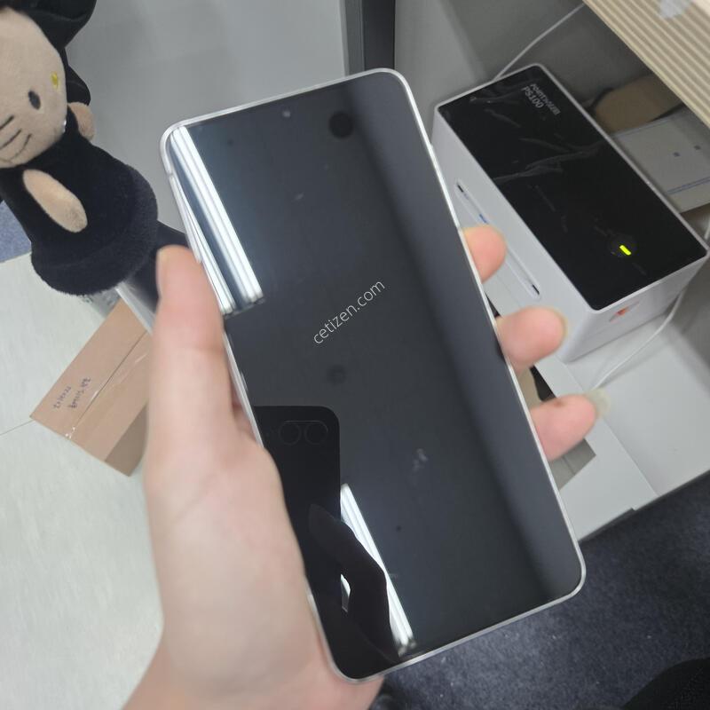 ������ S21 ȭ��Ʈ 256GB AAAA�� ������