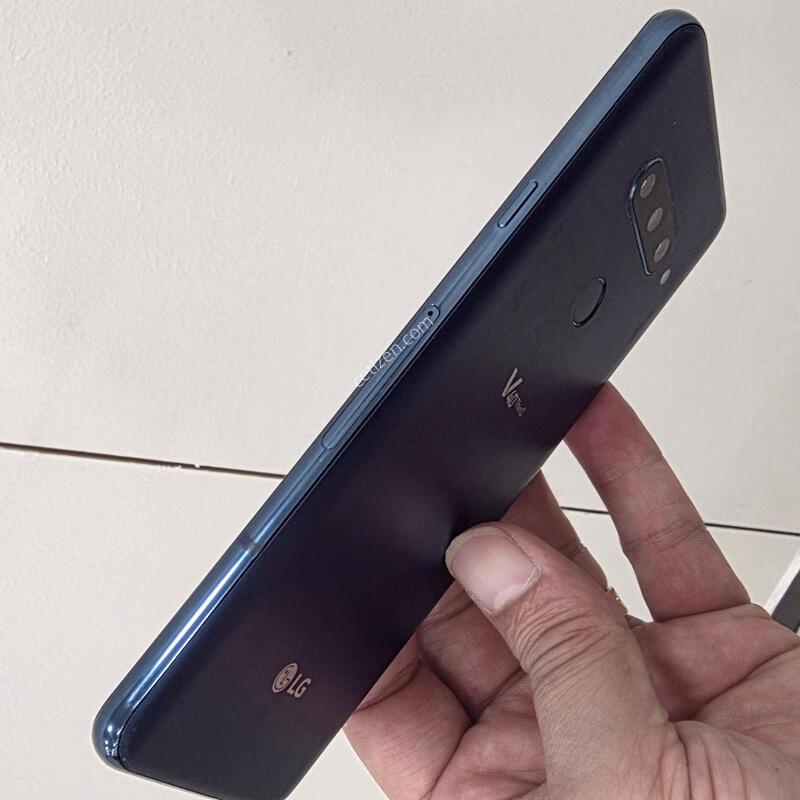 LG V40 ThinQ ���� ����Ʈ�� ������ �� �Ǹ�