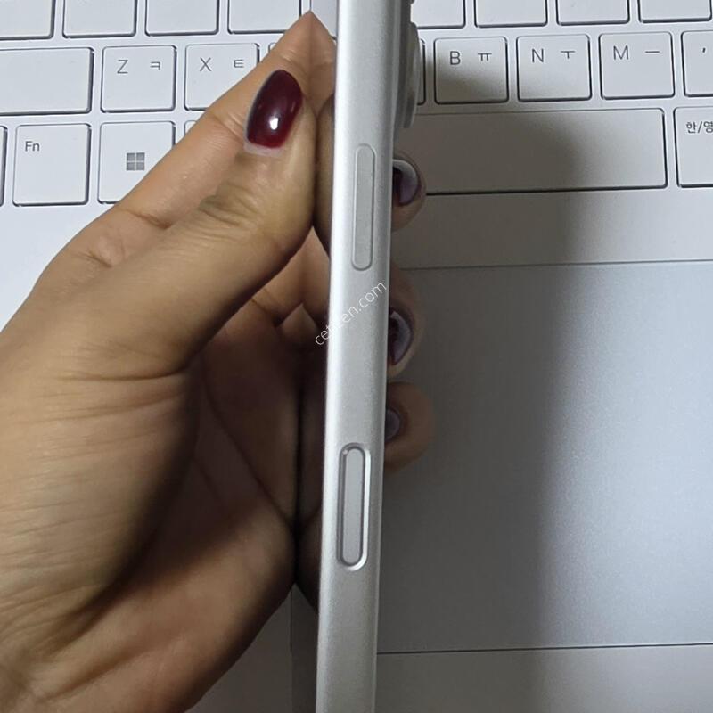 ������17���νǹ�256�ڱ���