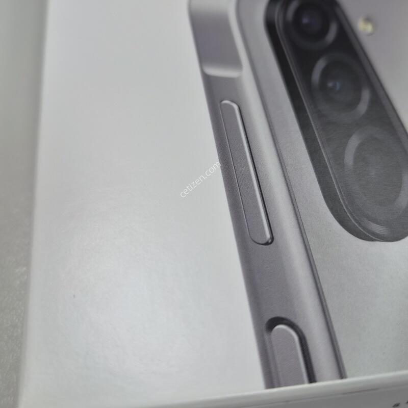 ������ A17 �׷��� ���� 128GB