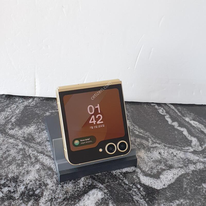 ������Z�ø�6 (F741N) ���ο� 256�Ⱑ (0316105)