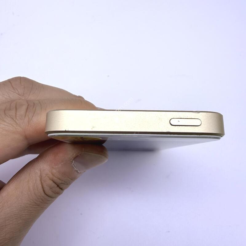 ������se1 ��� 64GB 84% �Ǹ�