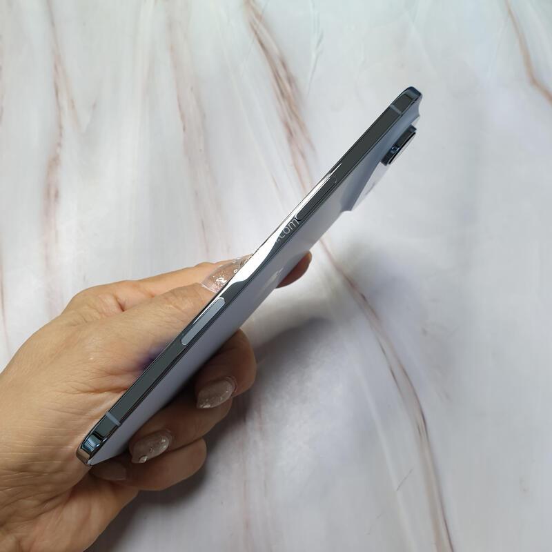������17���� ��ī�̺��� 256G S�� �Ǹ��մϴ�