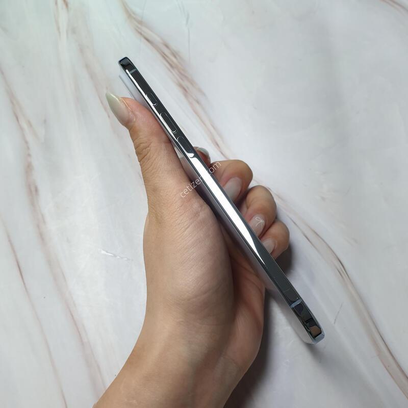 ������17���� ��ī�̺��� 256G S�� �Ǹ��մϴ�