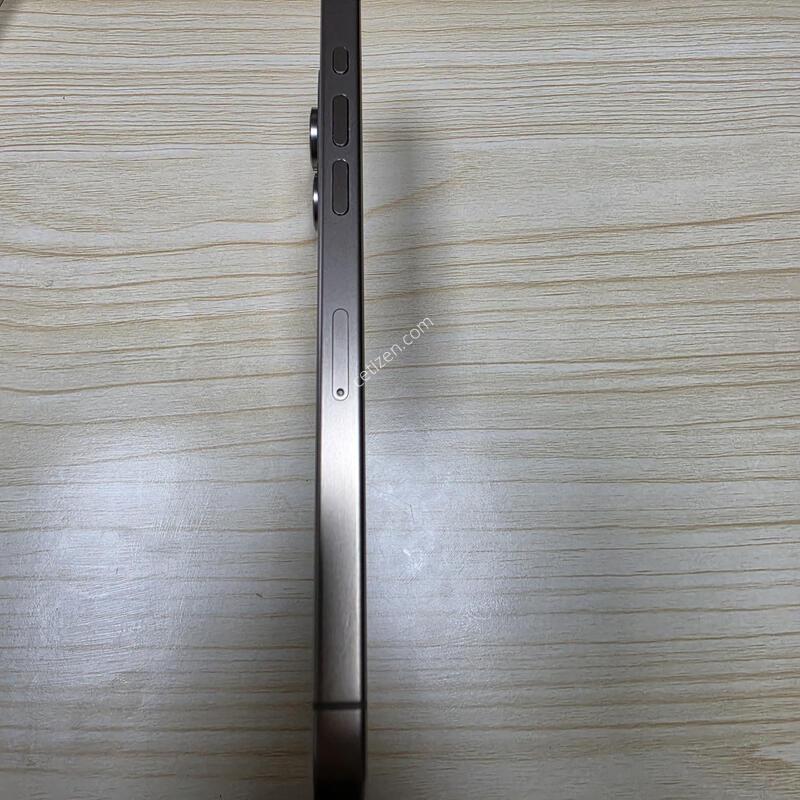 ������ 15���θƽ� 256GB