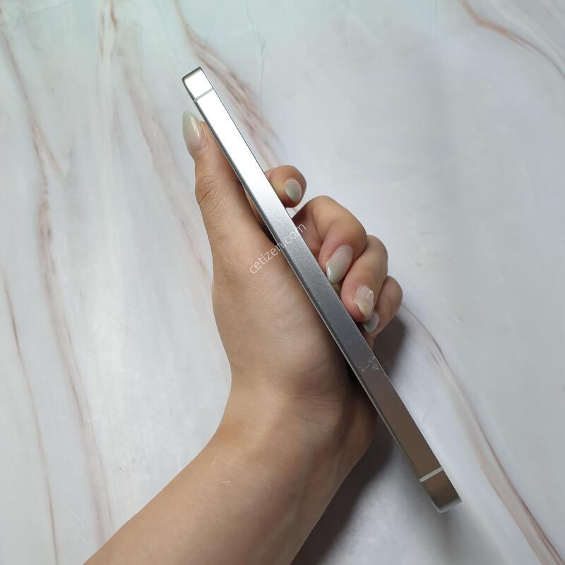 LG ������ S24+ �׷��� 256G A�� �Ǹ��մϴ�