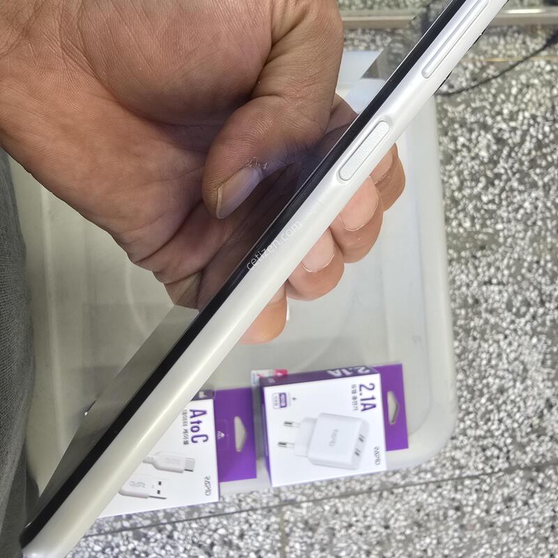 SK ���̵�6 (A136) 128G ȭ��Ʈ���� ����� �˴ϴ�