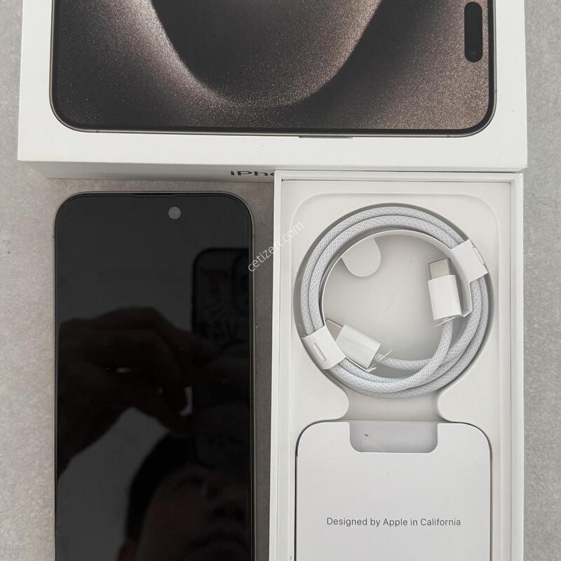 ������15���� 256GB ���� ƼŸ�� Ǯ�ڽ� �Ǹ� �մϴ�.