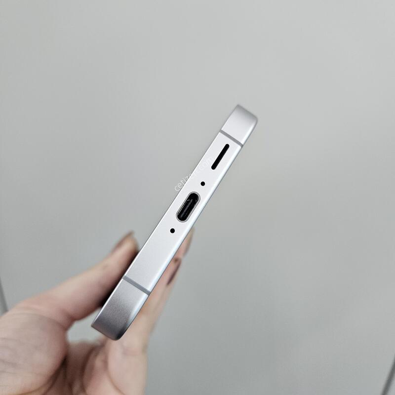 S24FE 256G ���� �����մϴ�.