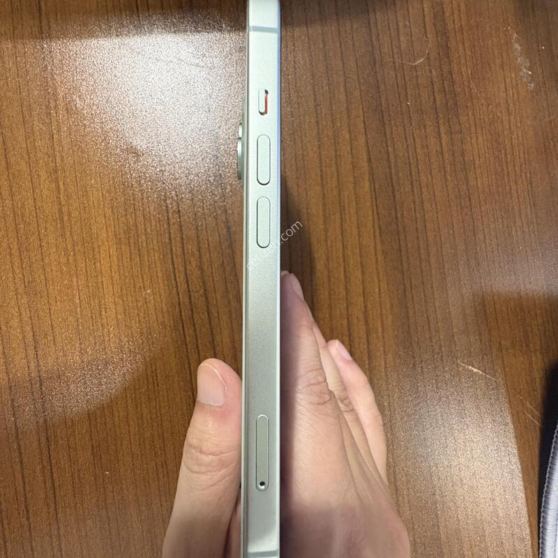 ������15 128GB