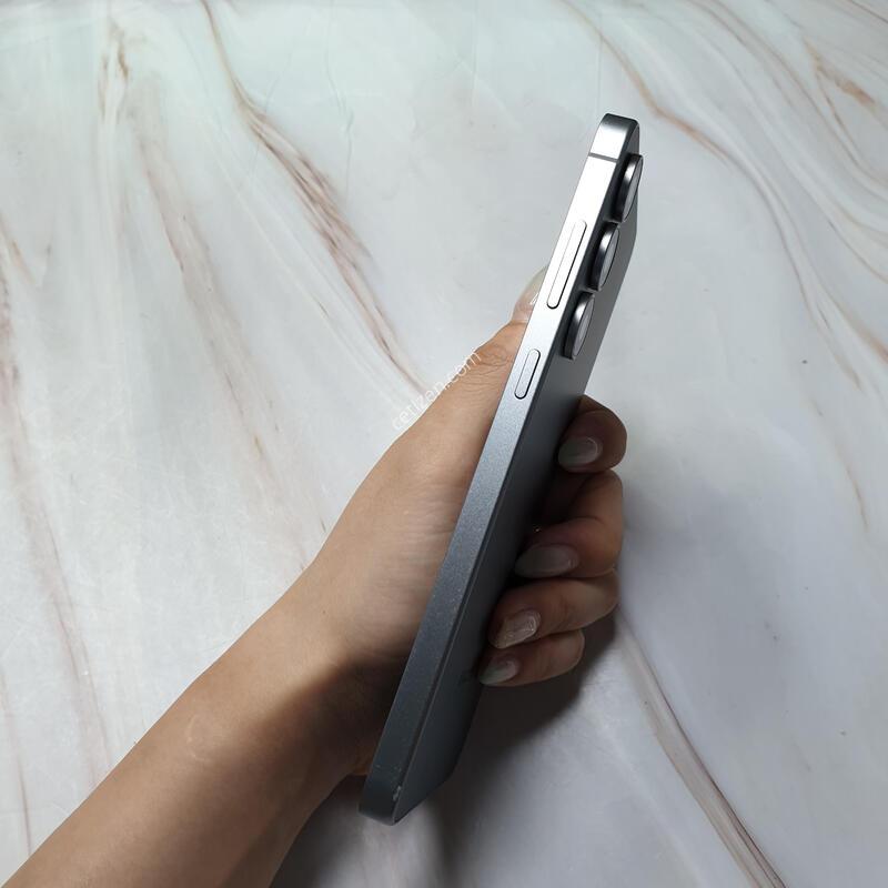 LG ������ S25FE ���� 256G ������ �Ǹ��մϴ�