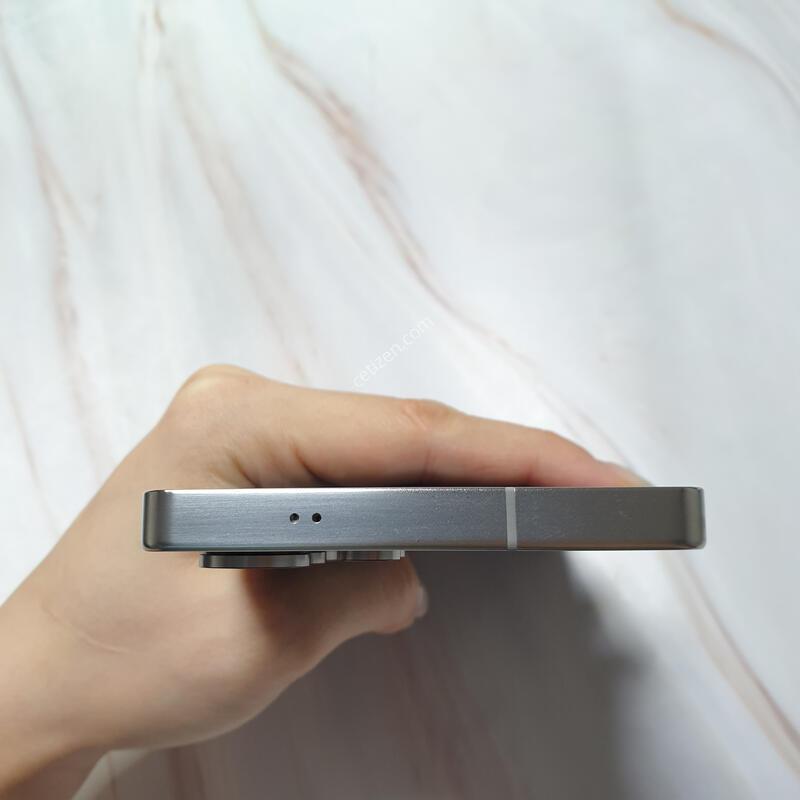 LG ������ S25��Ʈ�� ƼŸ���׷��� 512G A�� �Ǹ��մϴ�