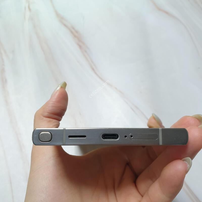 SK ������ S24��Ʈ�� ƼŸ�����ο� 256G ������ �Ǹ��մϴ�