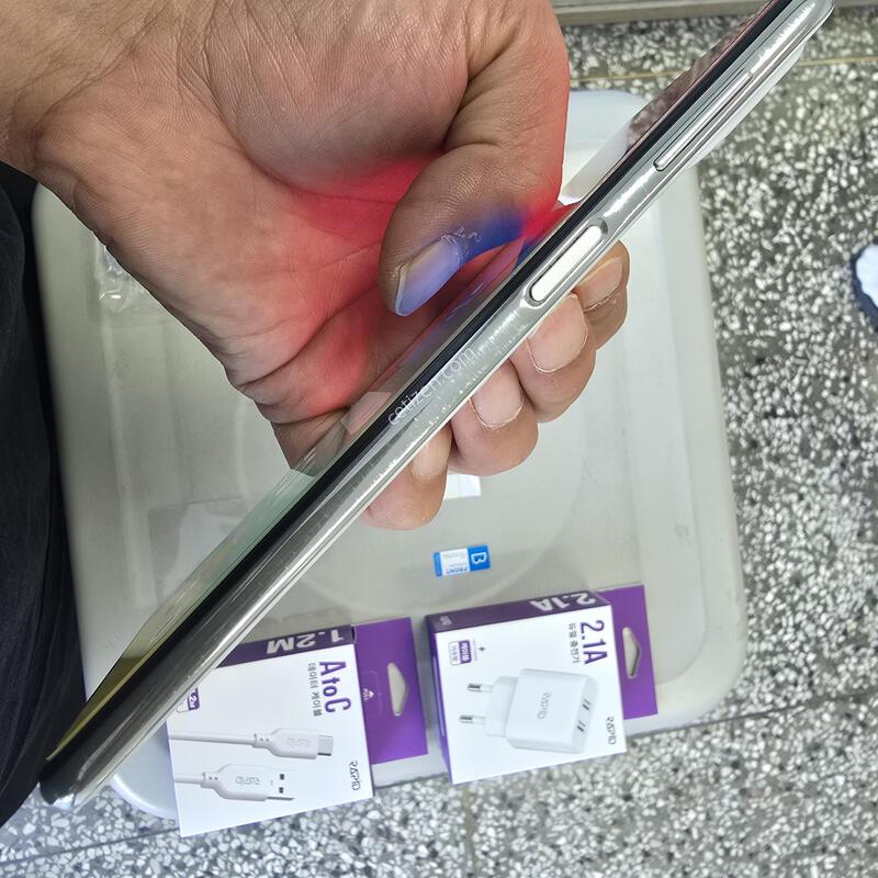SK ����3(M536) 128G ȭ��Ʈ ����� �˴ϴ�