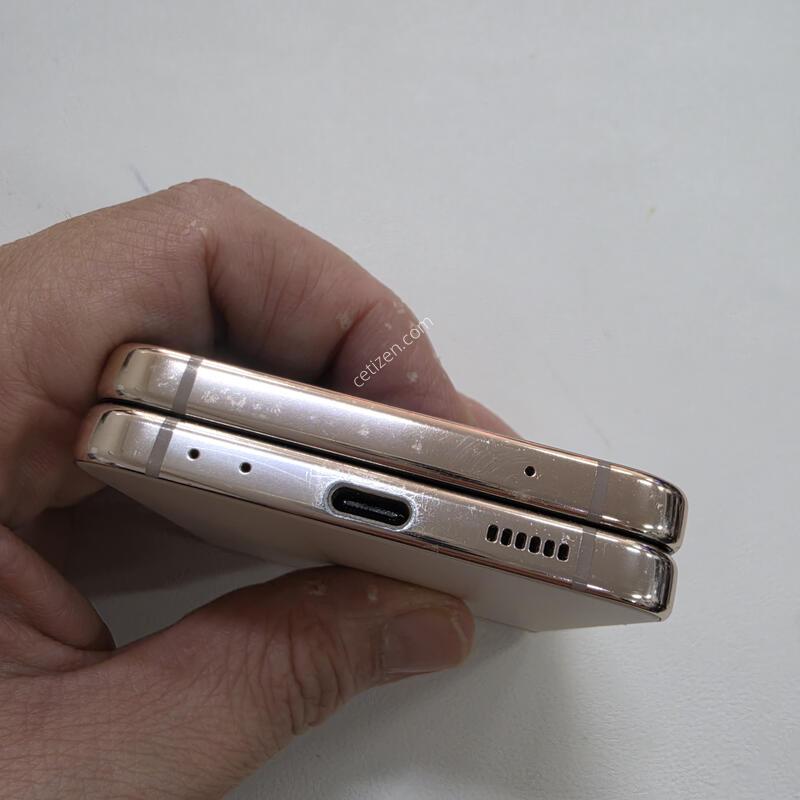 Z�ø�4 ��� 256GB