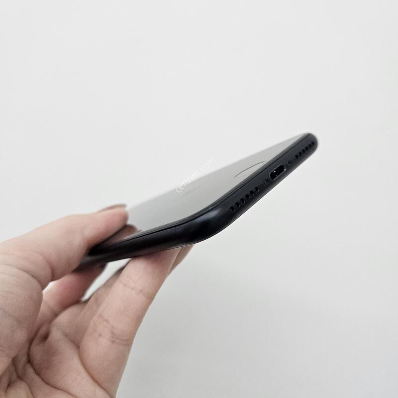 ������SE2 (64GB) 85% ����