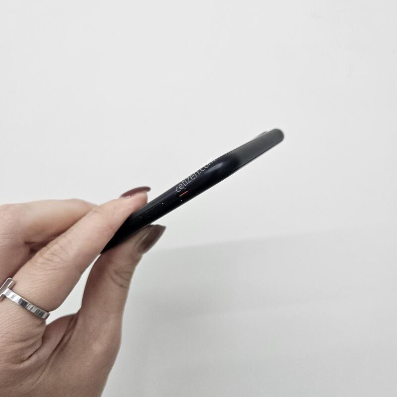 ������SE2 (64GB) 85% ����