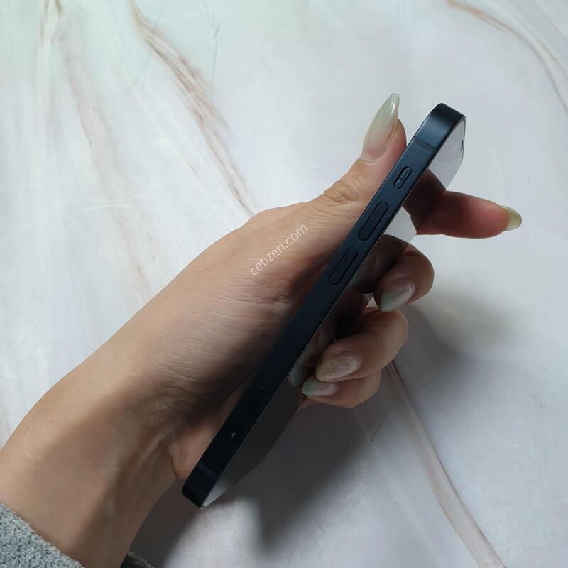������13�̴� ���� 128G A�� �Ǹ��մϴ�