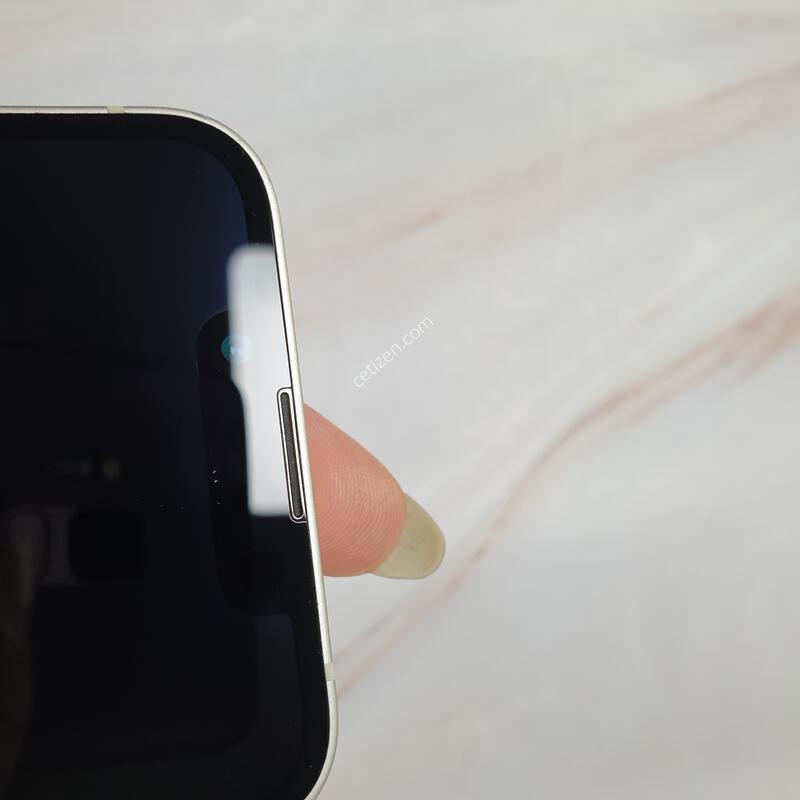 ������13�̴� ȭ��Ʈ 128G ������ �Ǹ��մϴ�