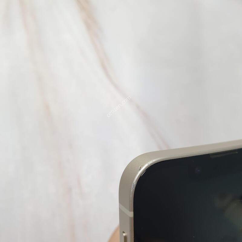 ������13�̴� ȭ��Ʈ 128G ������ �Ǹ��մϴ�