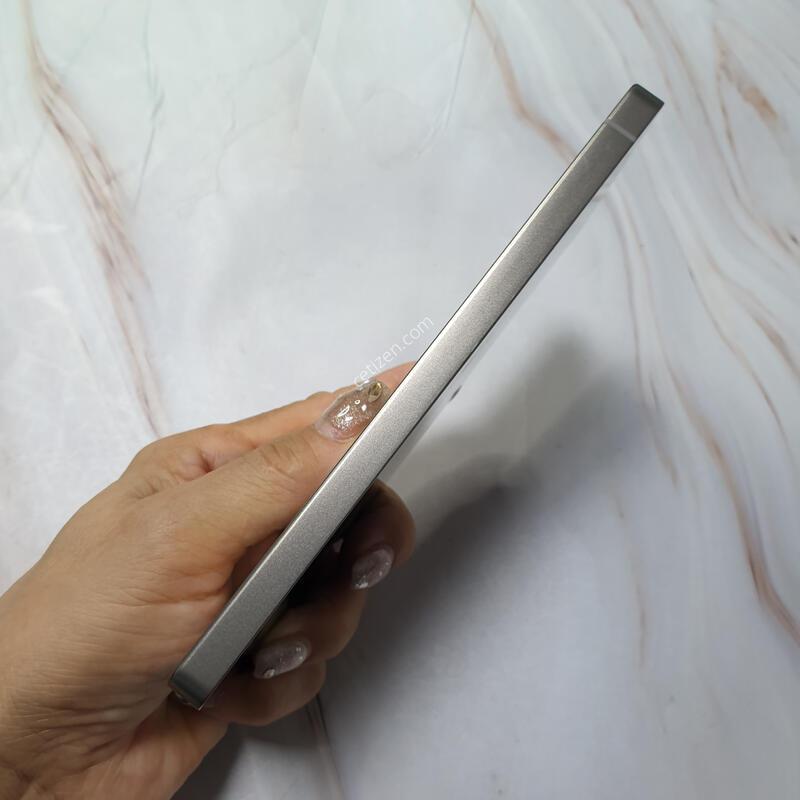 LG ������ S25��Ʈ�� ƼŸ���׷��� 256G S�� �Ǹ��մϴ�