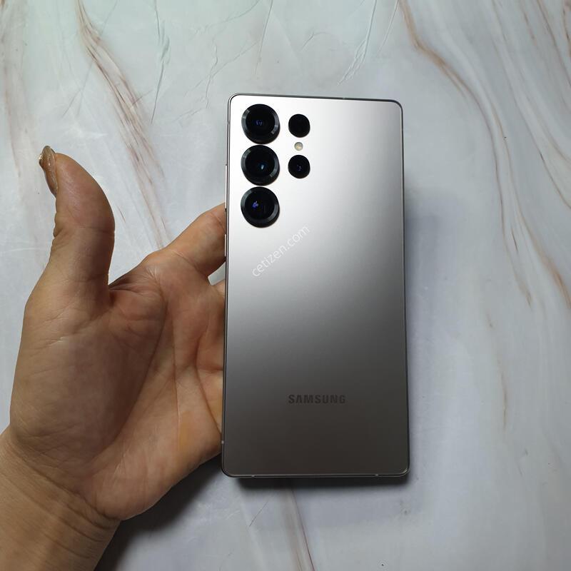 LG ������ S25��Ʈ�� ƼŸ���׷��� 256G S�� �Ǹ��մϴ�