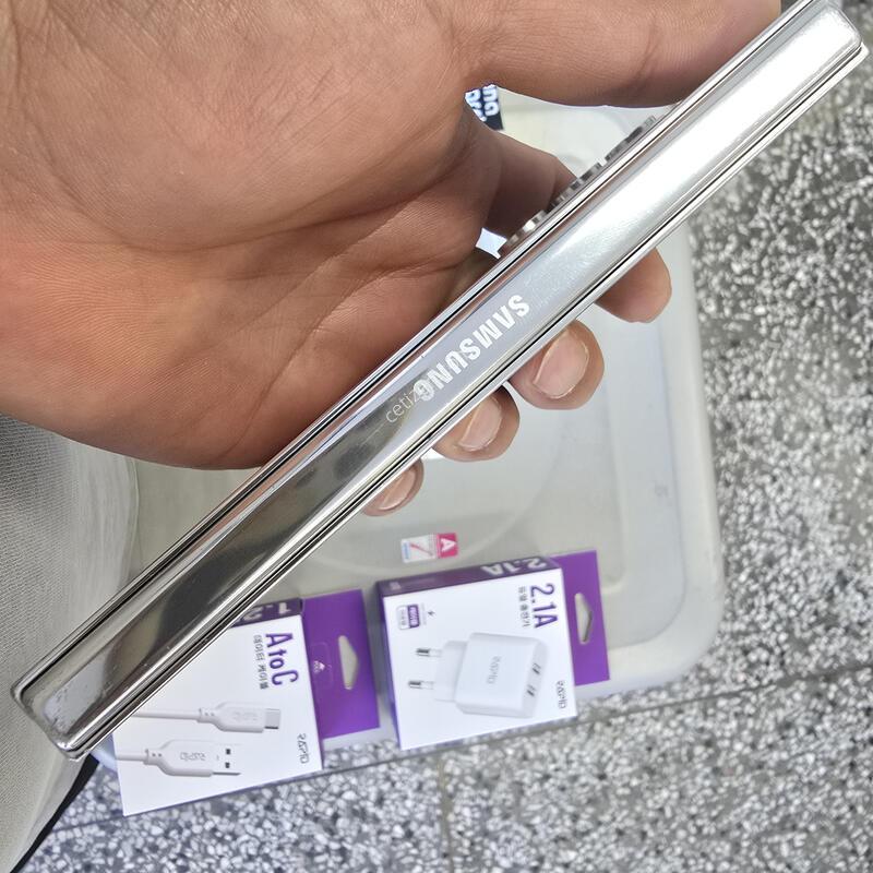 U+  ����5(F946) 512G ȭ��Ʈ���� ����� �˴ϴ�