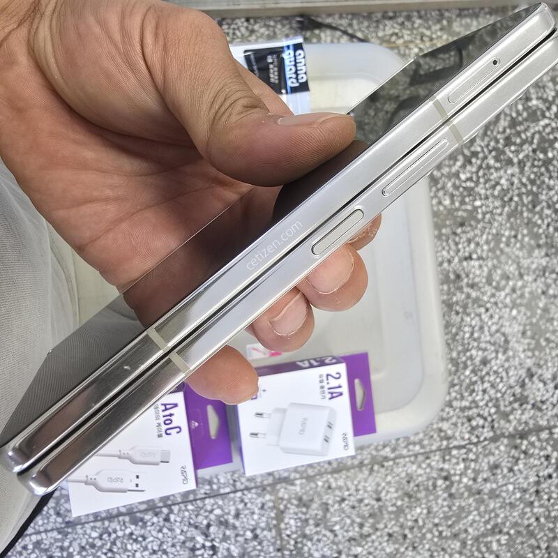 U+  ����5(F946) 512G ȭ��Ʈ���� ����� �˴ϴ�