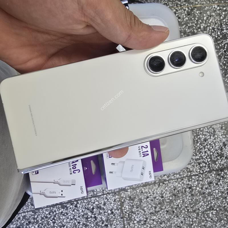U+  ����5(F946) 512G ȭ��Ʈ���� ����� �˴ϴ�
