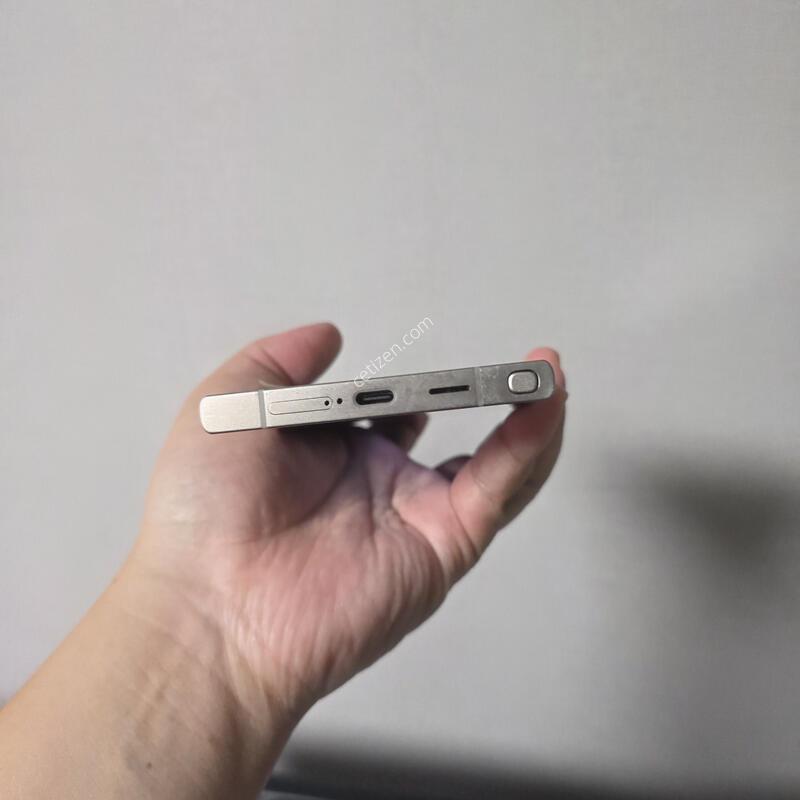������ S24��Ʈ�� ƼŸ�� �׷��� 256�Ⱑ A�� �ڱ��� �Ⱦƿ�