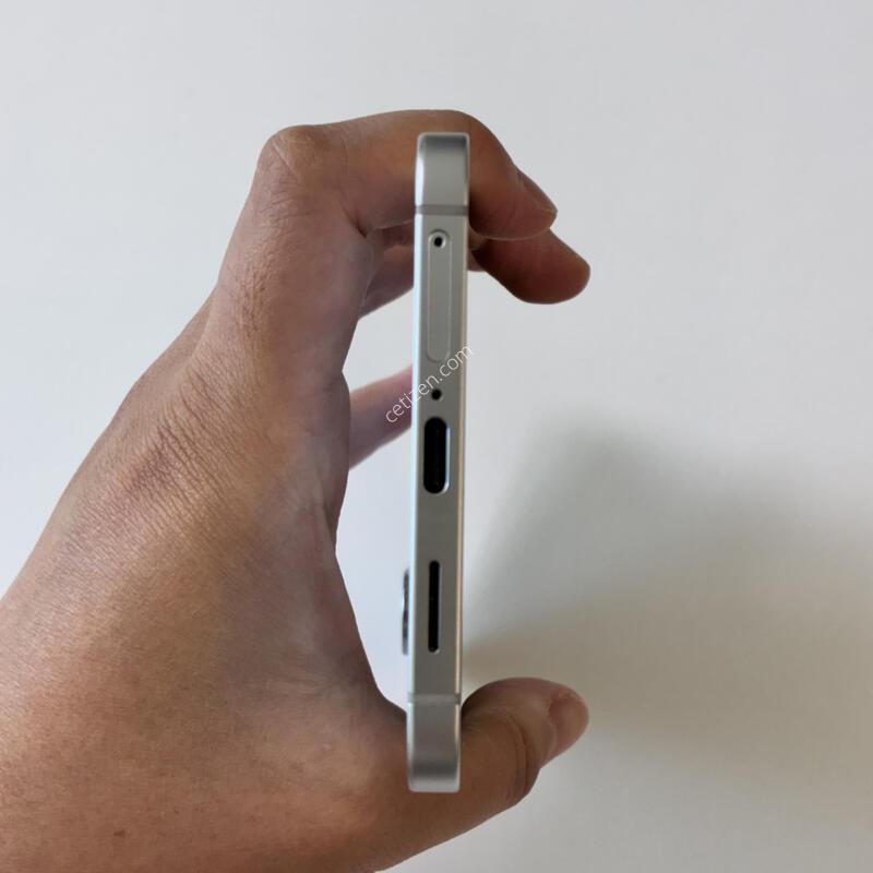 ������ S25���� 256G ���̽�������� ��������ǰ ������ �Ǹ��մϴ�.