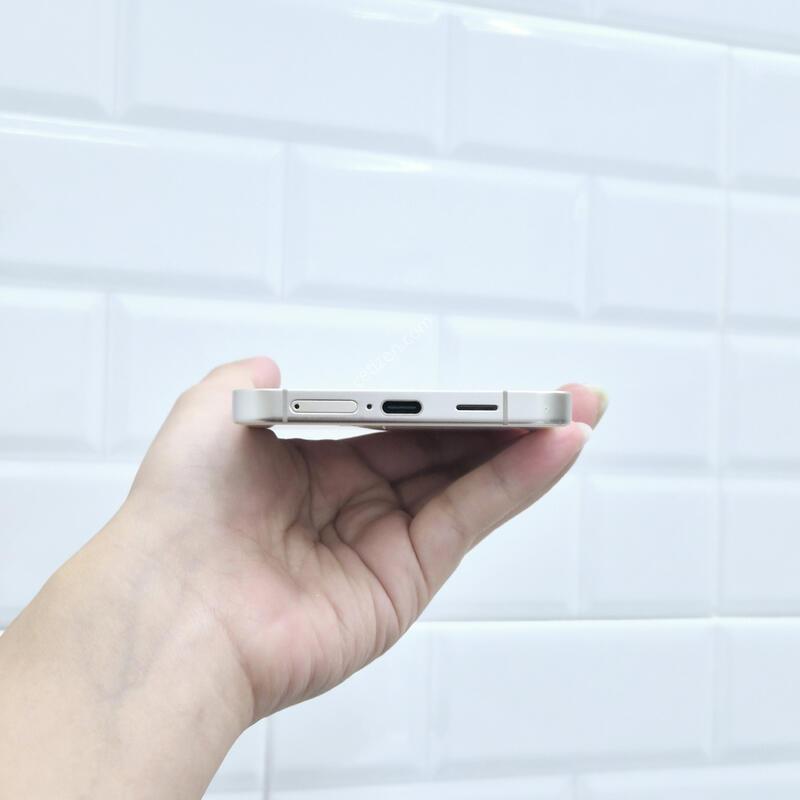 ������S24�÷��� ���ο� 256GB