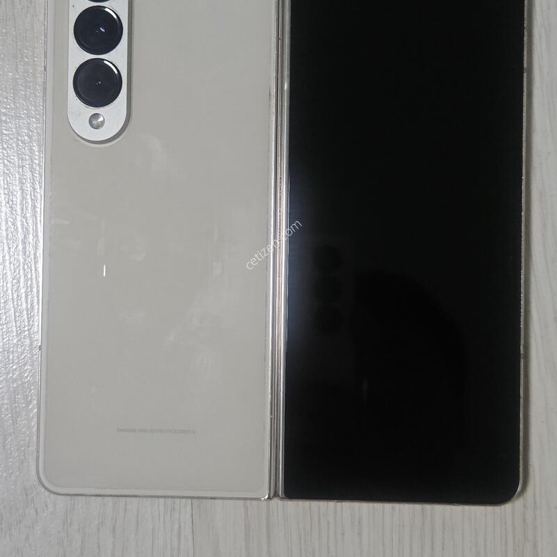 ����4
