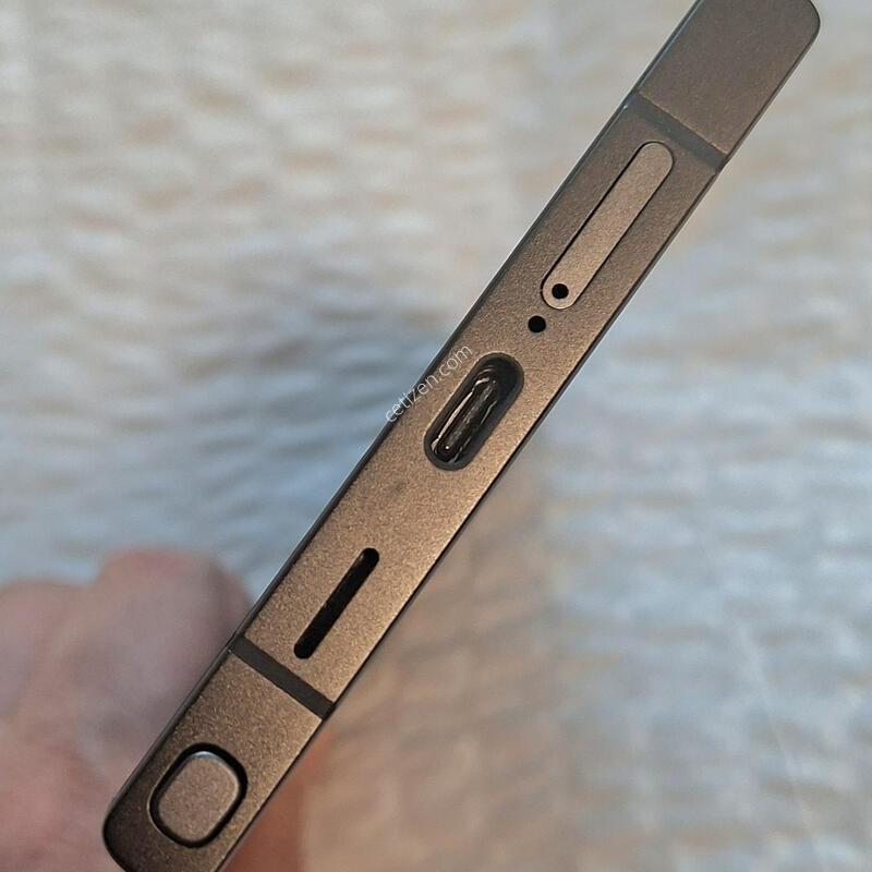������S24��Ʈ�� 256GB ƼŸ�� ����