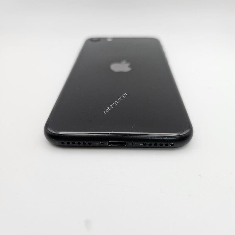 ������SE 2����/ƯS��/���͸�����74%/256GB
