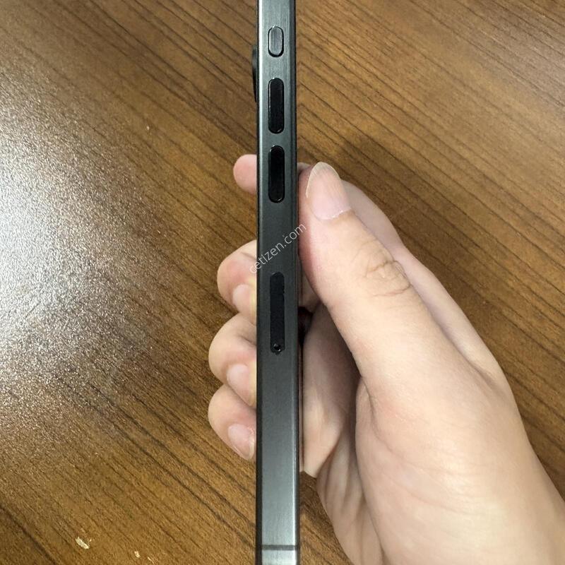 15���� (256GB) �ܰ�sss��