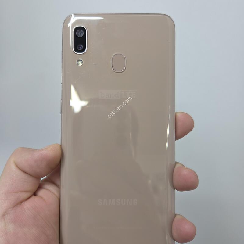 ������ ���̵�4 32GB ���