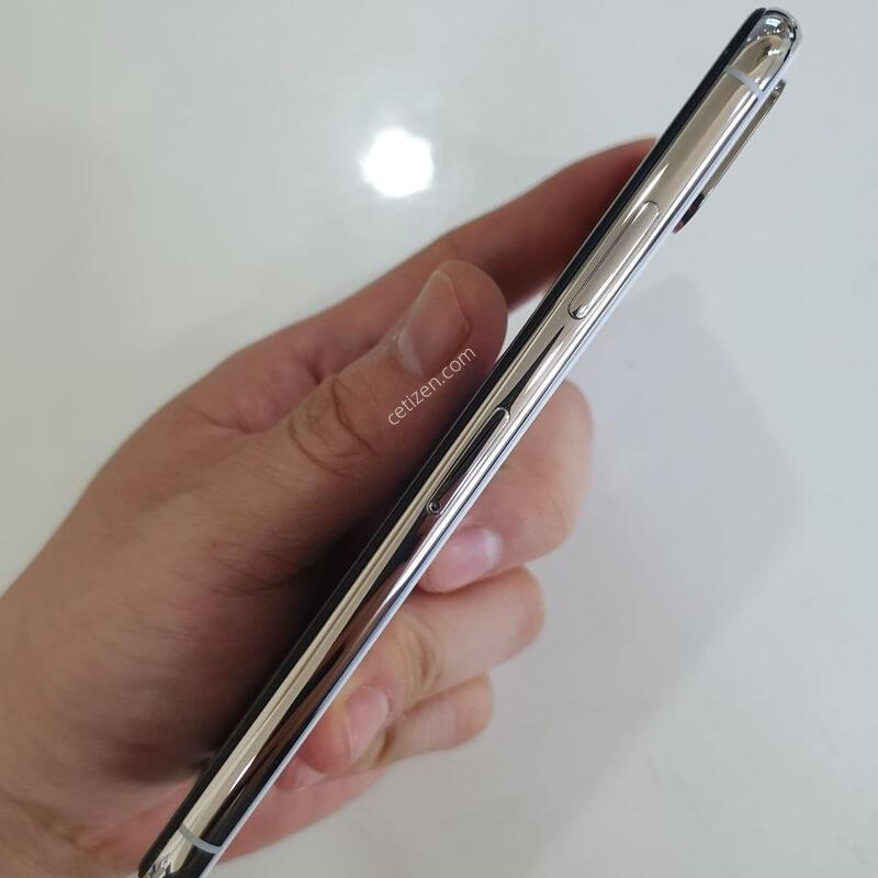 ������ XS 256G ���ܻ� ������ ������ �߰��� �����