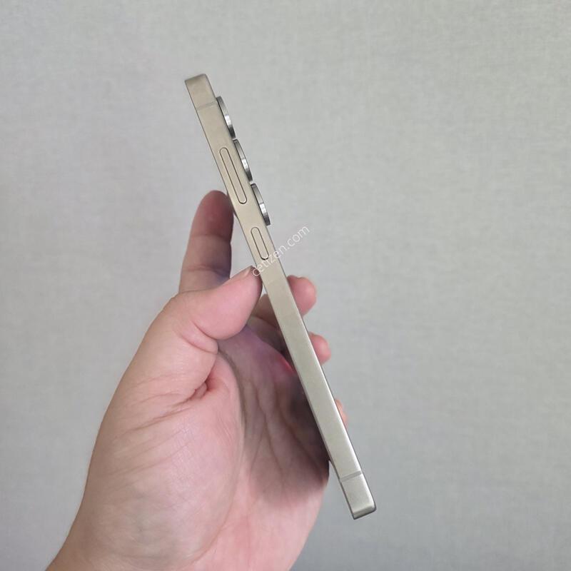 ������ S25��Ʈ�� ƼŸ�� ���� 512�Ⱑ SS�� �Ⱦƿ�~
