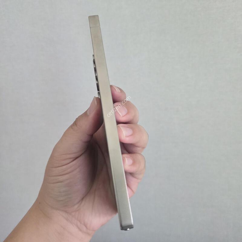 ������ S25��Ʈ�� ƼŸ�� ���� 512�Ⱑ SS�� �Ⱦƿ�~