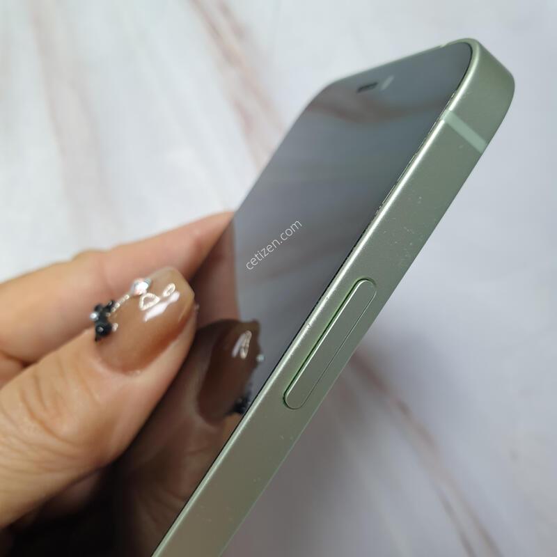 ������ 12�̴� �׸� 64G A�� �Ǹ��մϴ�