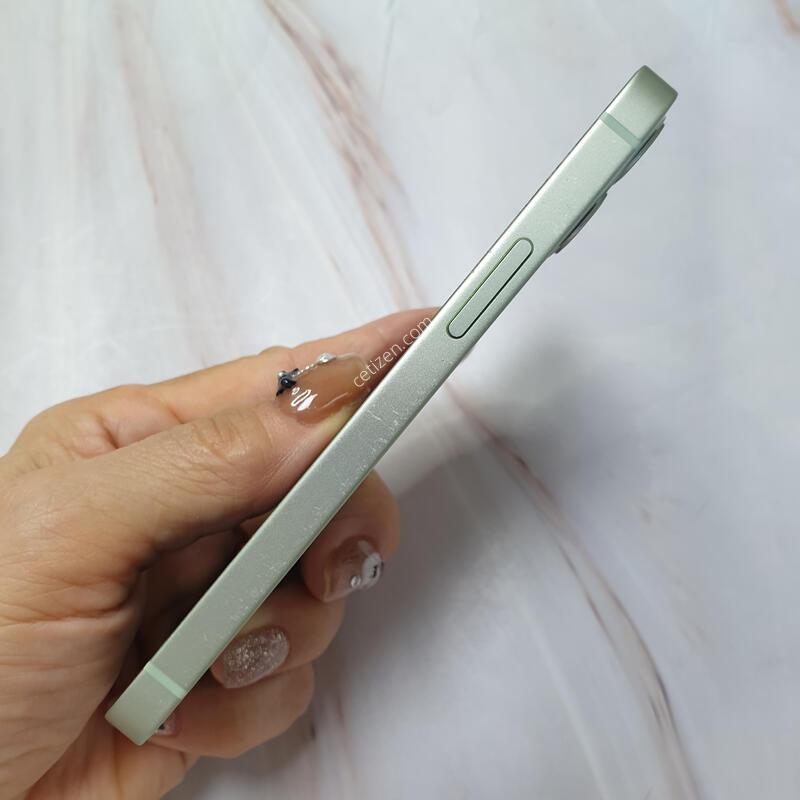 ������ 12�̴� �׸� 64G A�� �Ǹ��մϴ�