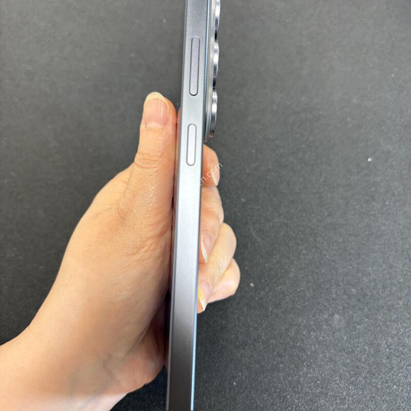������ S26 ��Ʈ��_256G(����) SS�� �Ǹ��մϴ�.